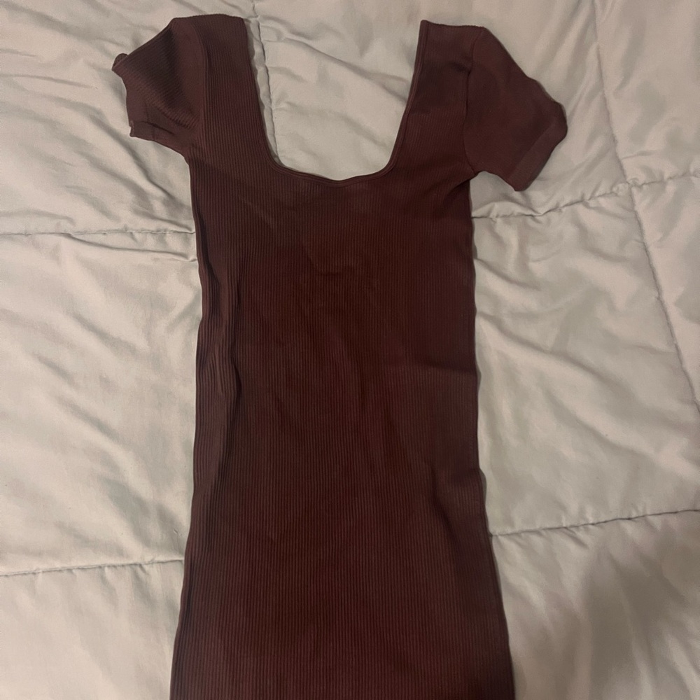 Prettylittlething brown dress